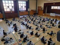 書き初めの様子