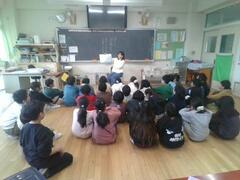 読み聞かせの様子