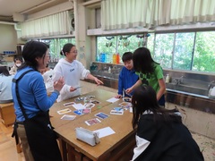 4��17���i���j���j