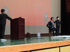 12��4���i�ؗj���j