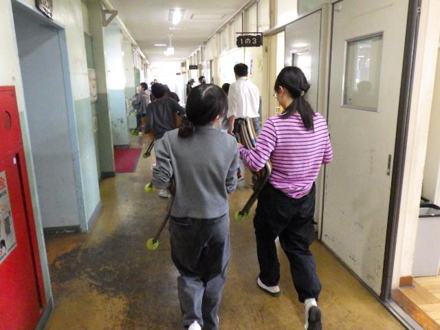 ���w���Ɏg���֎q���^��ł��܂��B