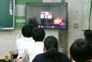 �X�s�[�`�t�F�X�e�B�o��